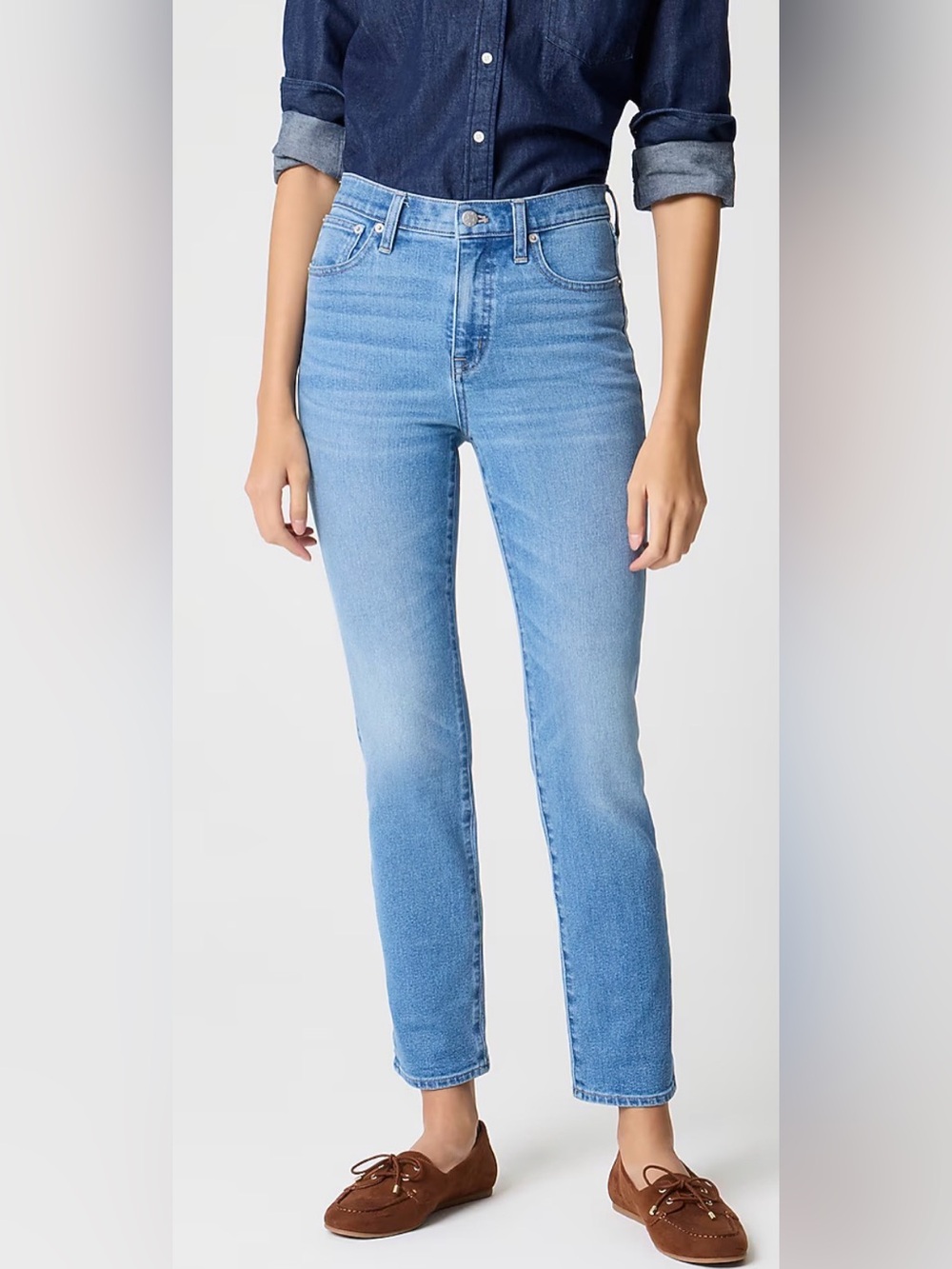 J. Crew Essential Straight Leg Jeans. Ladies 30